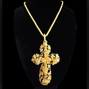 Museum Quality Antique Hand Carved Bovine Bone Cross Necklace Vine Botanical